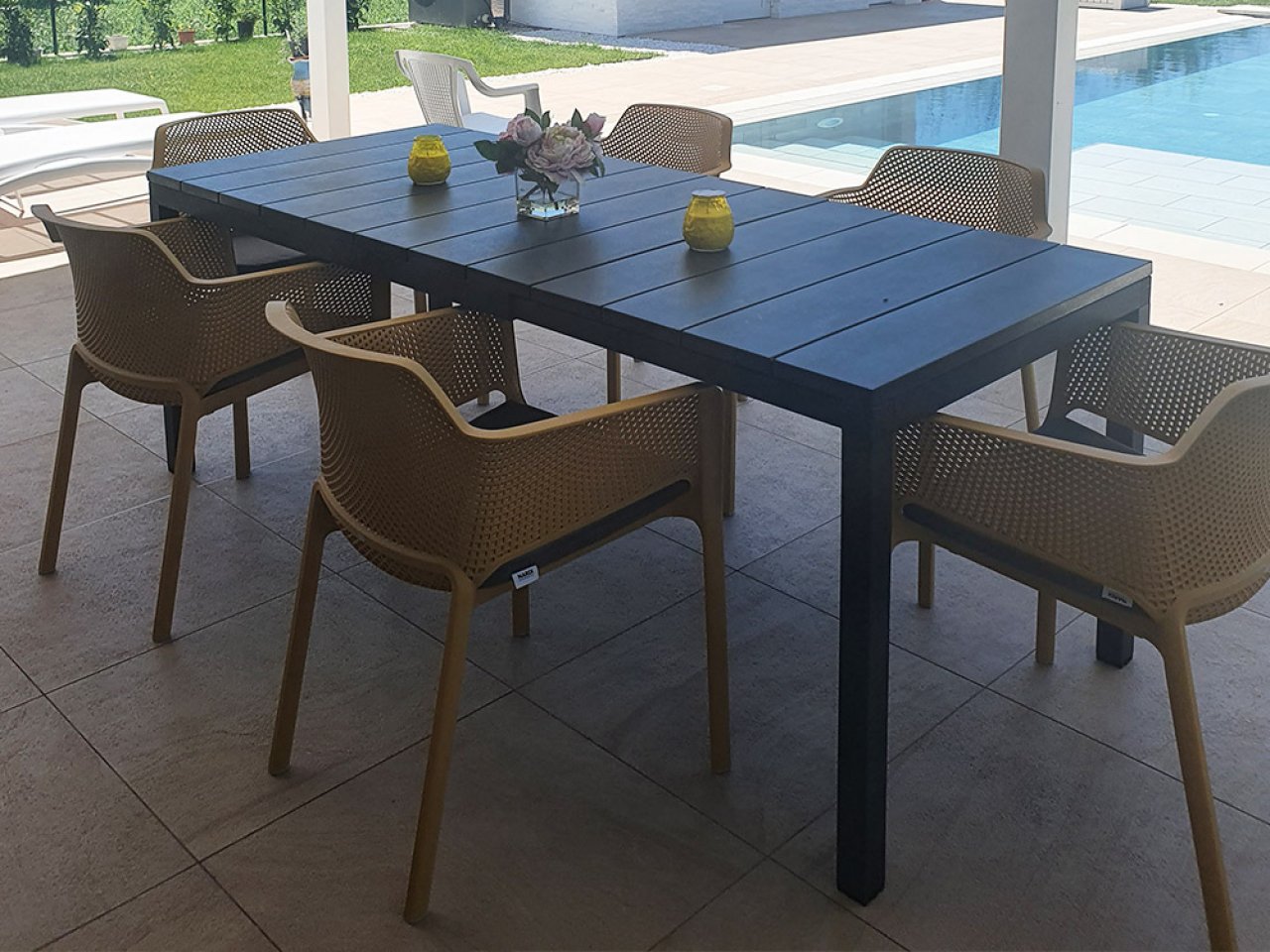 Scopri i Testimonial del prodotto Set tavolo Rio 140/210 con 6 sedie Net