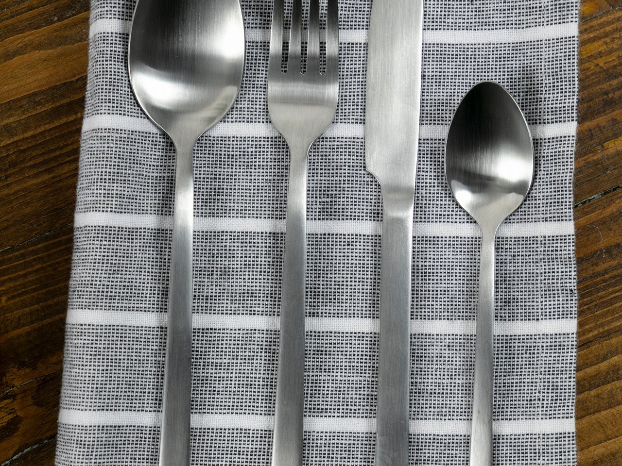 Set posate Lexington 24 pezzi in acciaio opaco silver -2