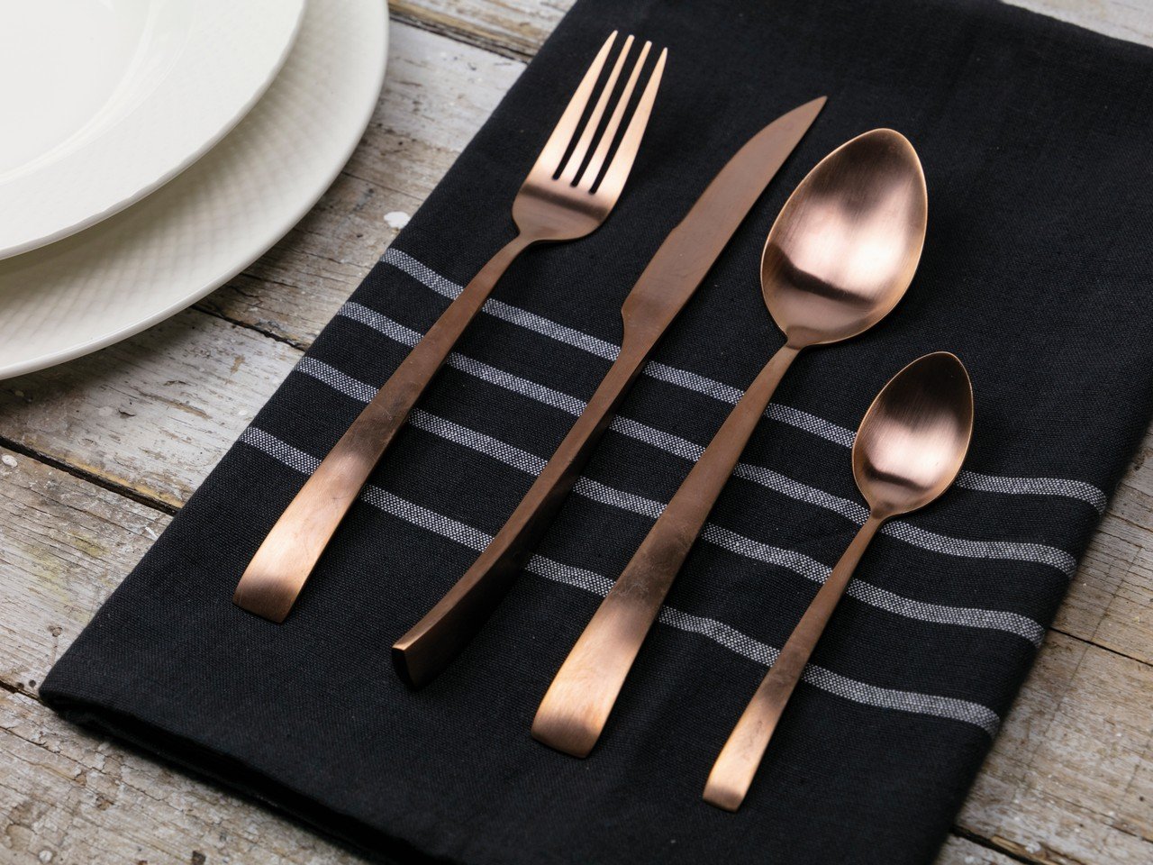 Set posate Park Avenue 24 pezzi in acciaio copper opaco -1