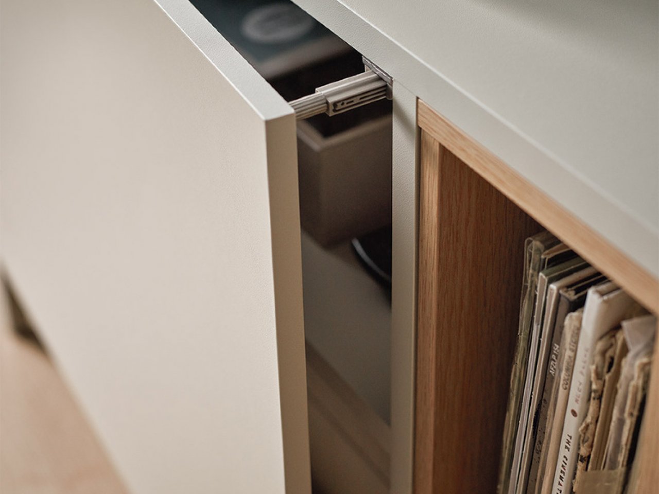 Cabinet RTV con 1 scatola del sistema modulare INTO -4