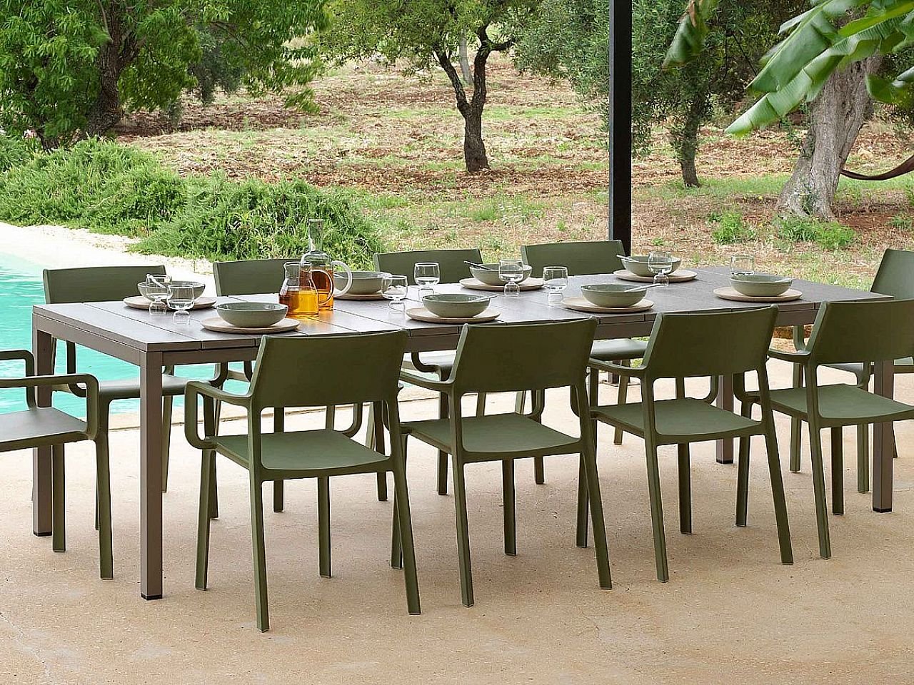 Set tavolo Rio 140/210 Alluminio con 6 sedie Trill con braccioli -8
