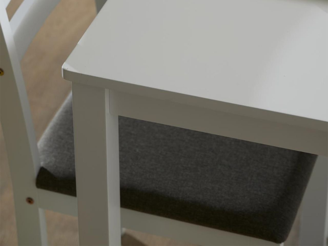 Set Tavolo da pranzo Granada con 4 sedie - v6
